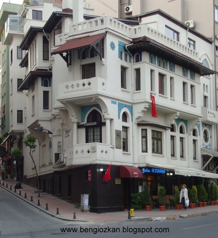 BU BENİM YOLUM Bir Mimar, Bir Ev / Vedat Tek