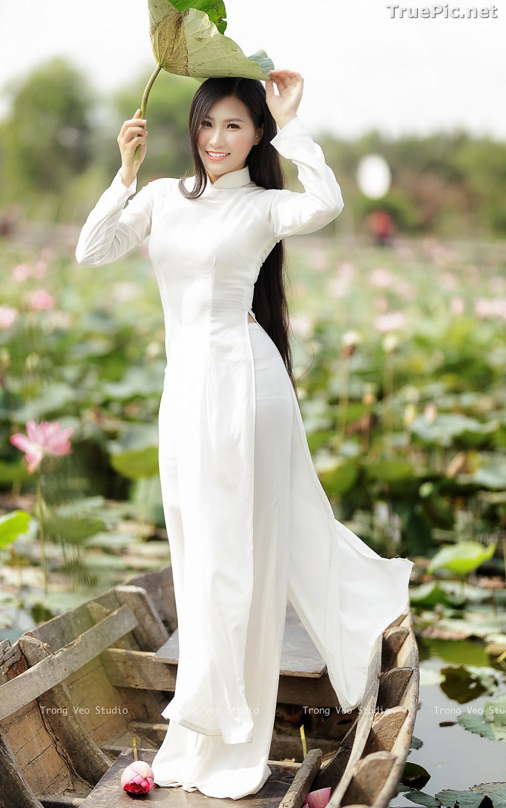 Image The Beauty of Vietnamese Girls with Traditional Dress (Ao Dai) #3 - TruePic.net - Picture-64