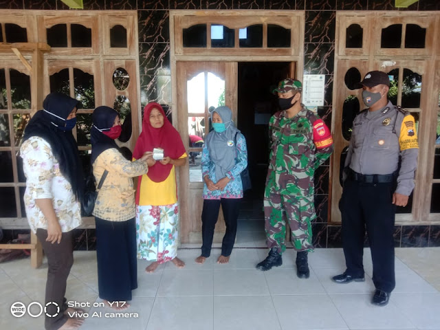 Babinsa Dampingi Bidan Desa Data Akseptor KB