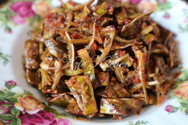 Sambal Ikan Bilis Petai Kikis