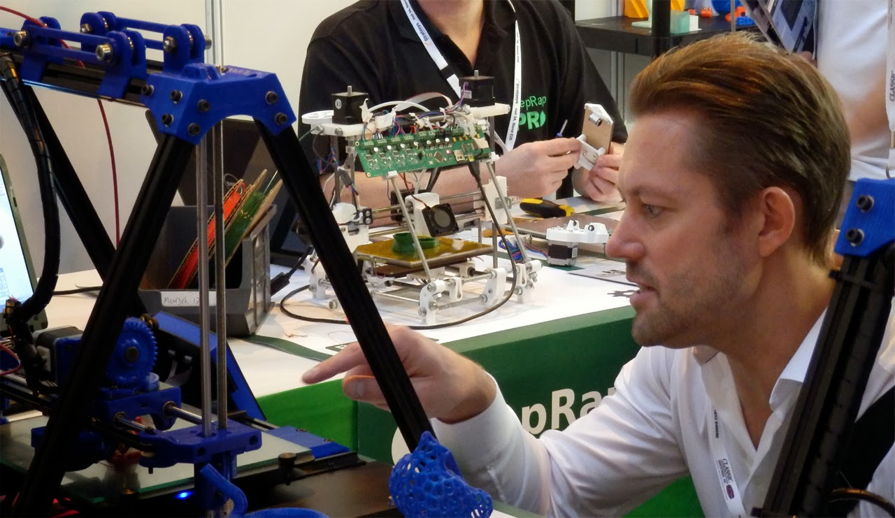 Reprap development and further adventures in DIY 3D printing TCTShow