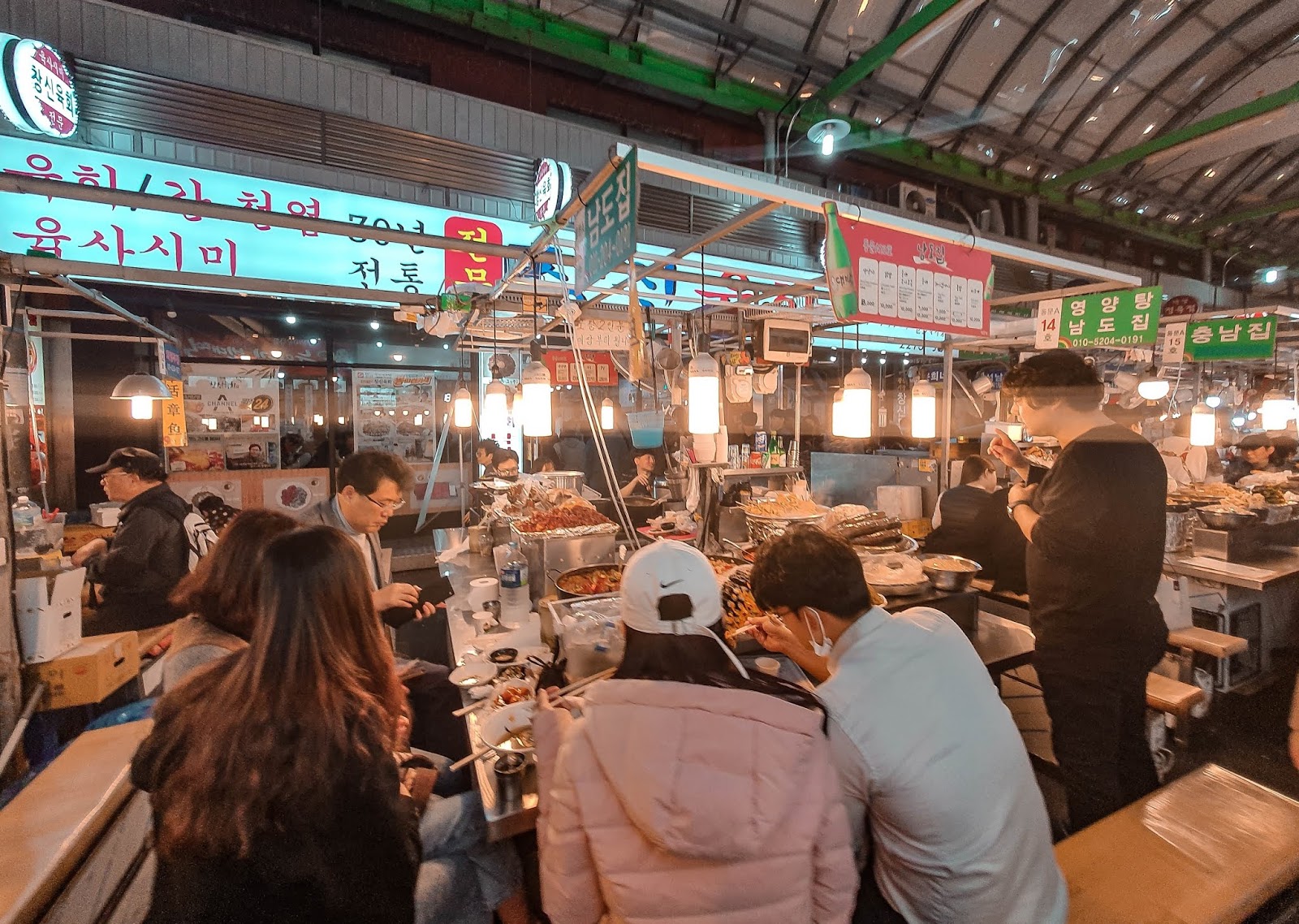 #AutumnInKorea: Eating Live Octopus at Gwangjang Market