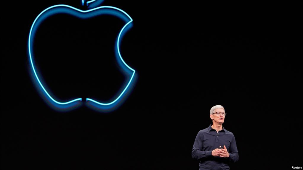 Las laptops de Apple, las MacBook, y los iPhones no enfrentarán aranceles adicionales hasta el 15 de diciembre / REUTERS
