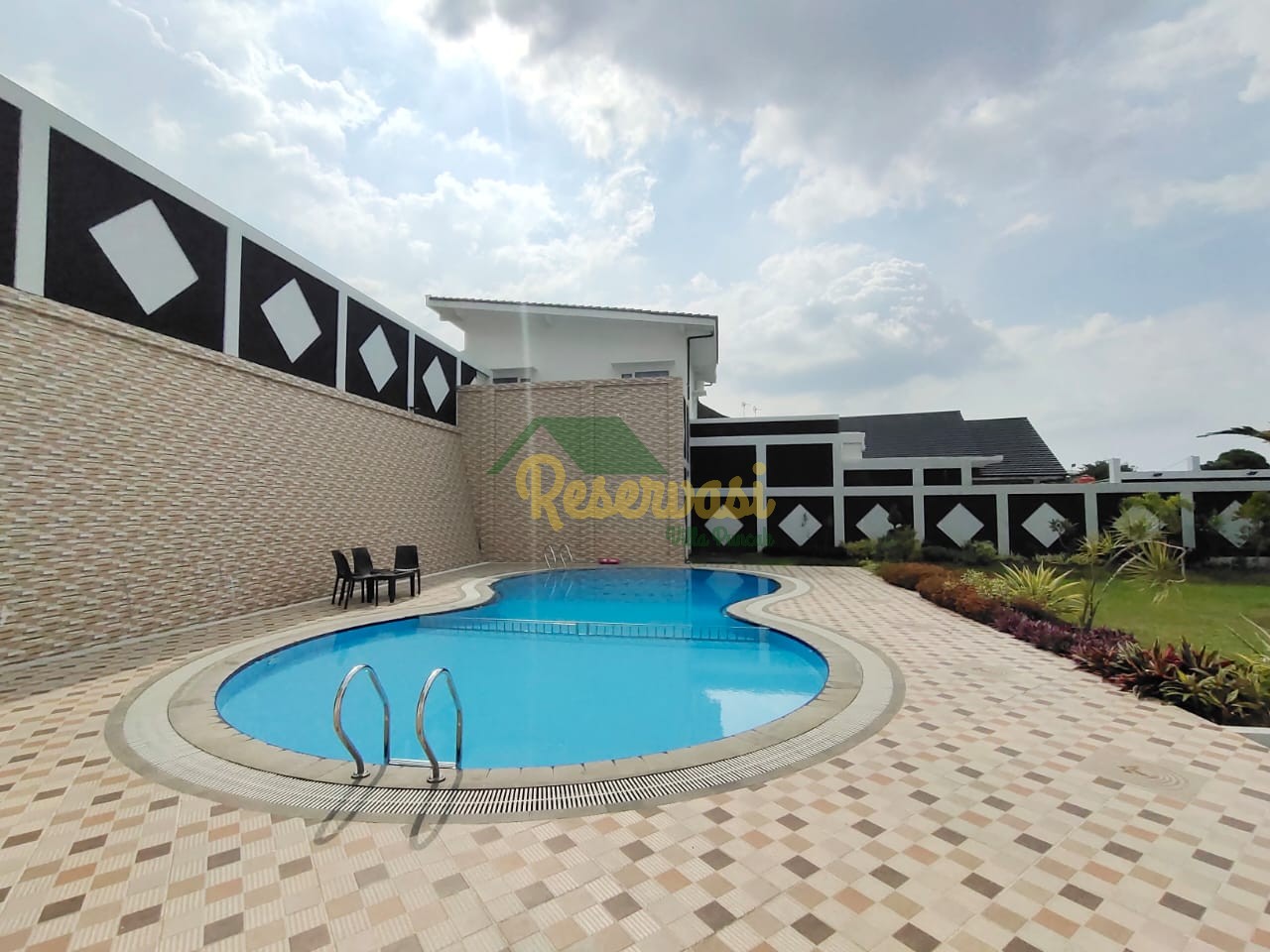 Villa Rayanah Puncak Bogor Reservasi Villa Puncak