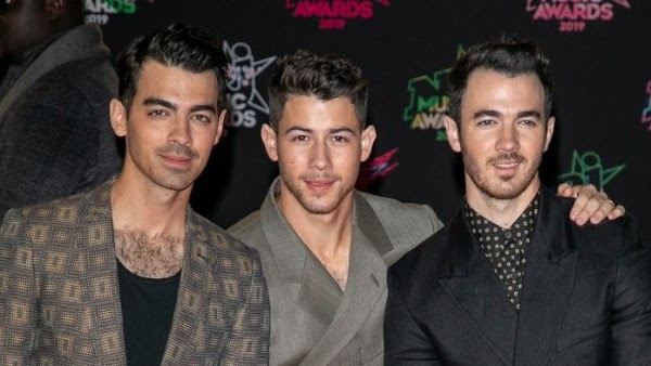 Policía investiga disparos que se efectuaron cerca de los Jonas Brothers