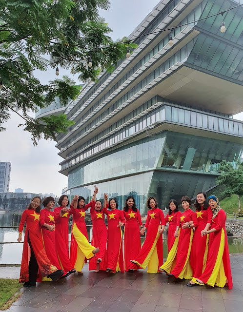 Áo dài cờ đỏ sao vàng đồng phục Quảng Ninh
