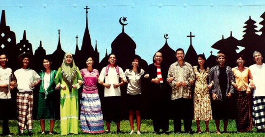 Perbedaan Suku dan Ras Pemeluk Agama XCH Blog