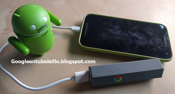 Moto G cargando de un Bank Power