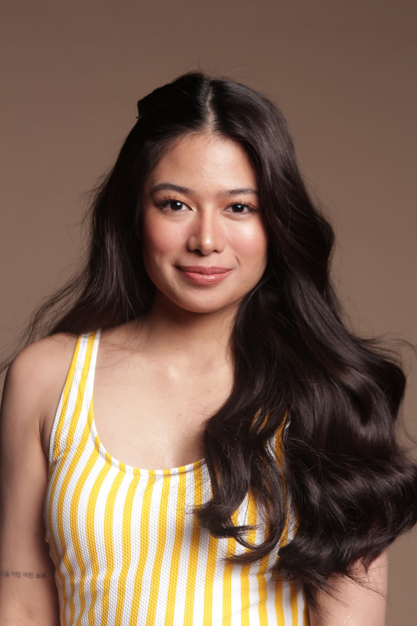 Manual to Lyf Gigi De Lana To Release Debut Album, Hold Digital