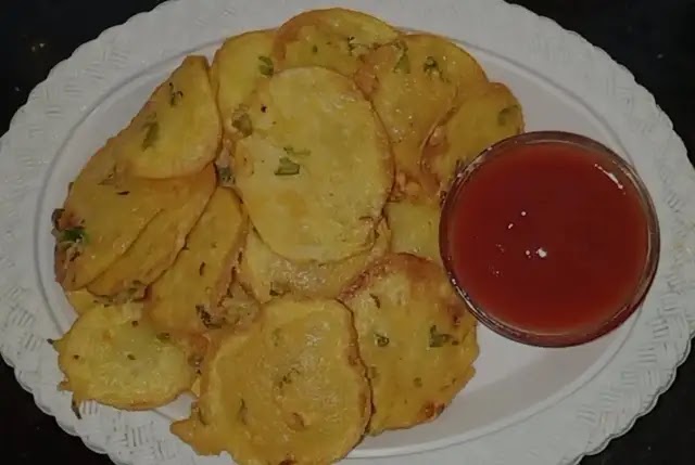Aloo Pakora recipe in hindi