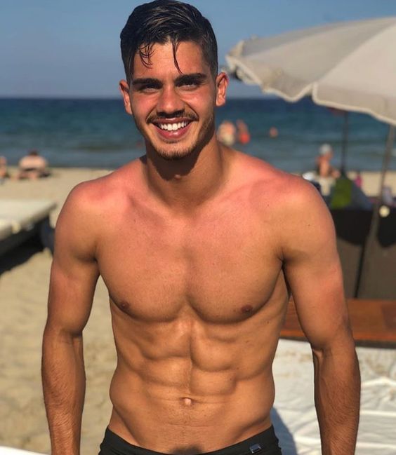 cute-guy-beautiful-smile-fit-shirtless-body-abs