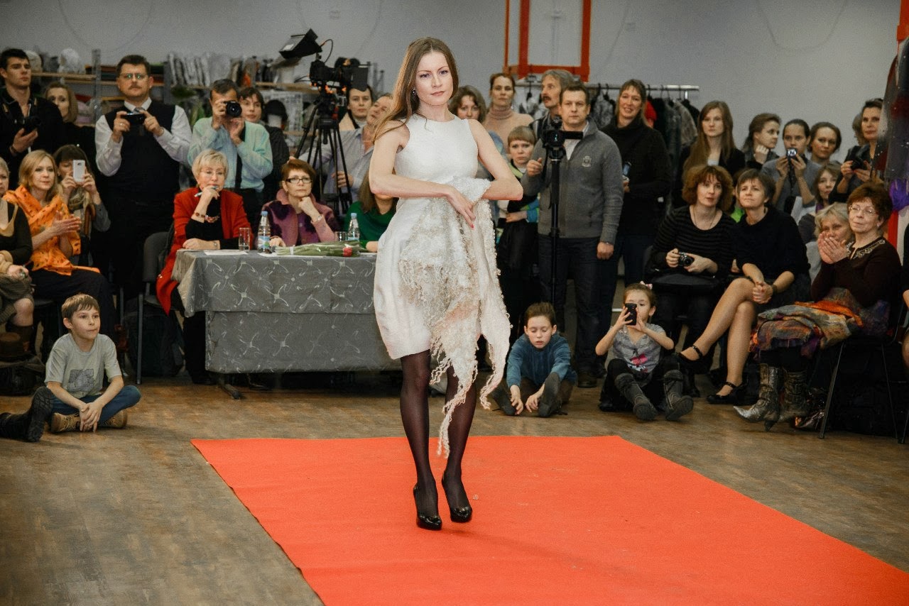 2 дефиле. Показ мод номинация цирк. 2 дефиле. Мастер класс дефиле. Дефиле домашнее частное.