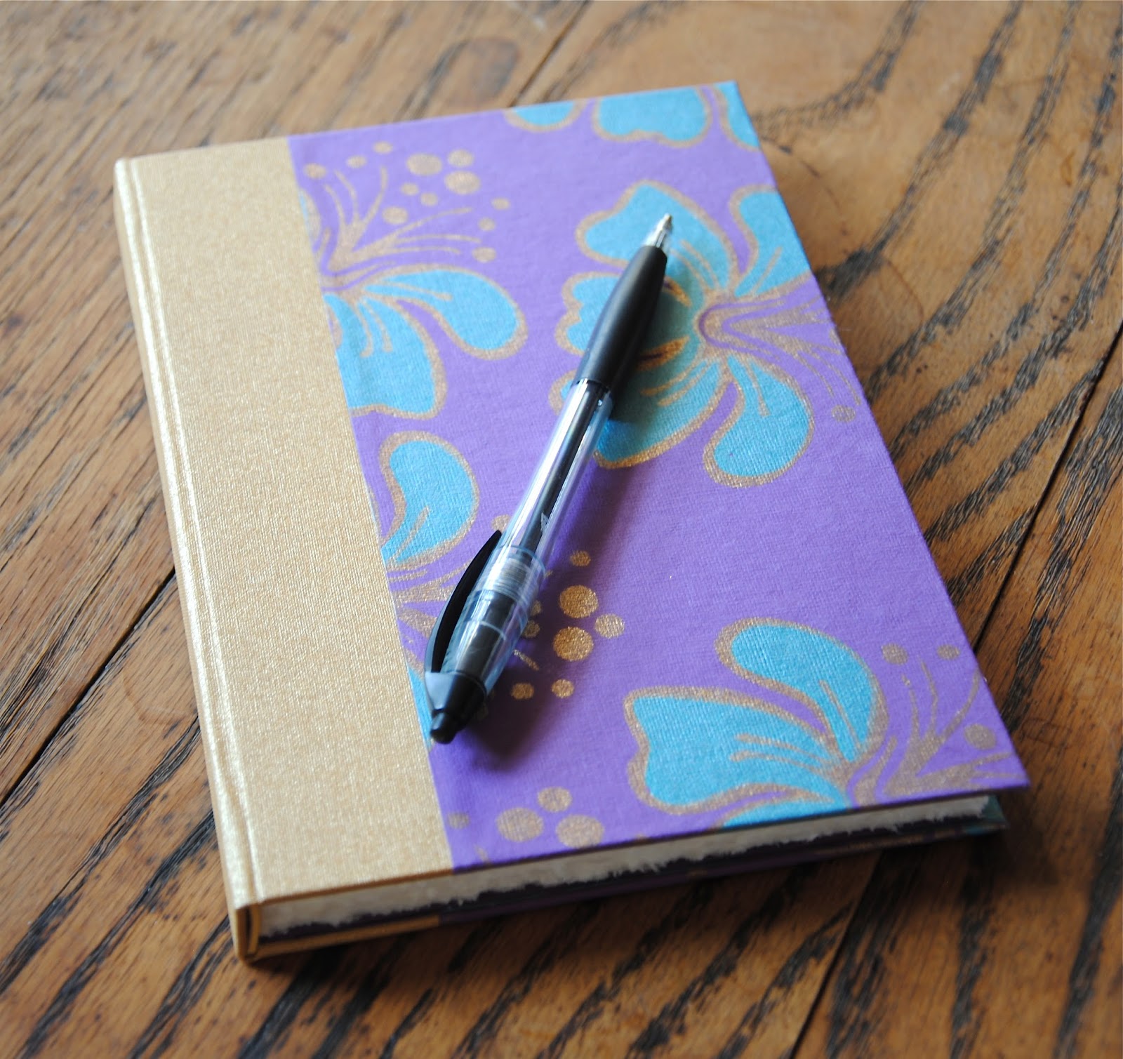 minimeg Case Bound Books 192196