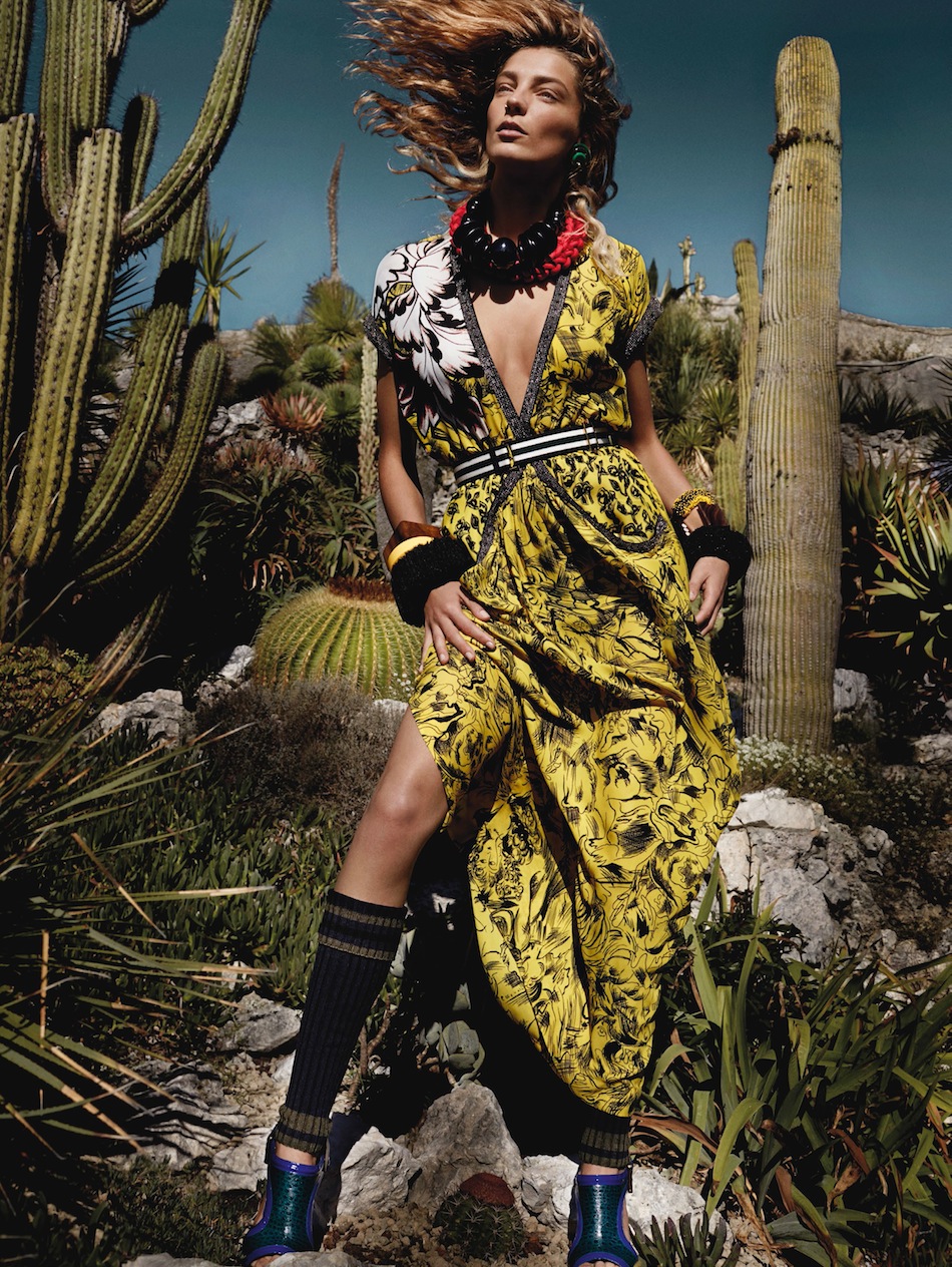 Daria Werbowy in Vogue UK March 2014 by Mario Testino