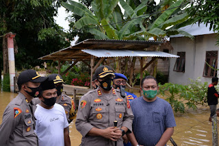 Satu Hari Jadi Kapolres Langsa, Agung Kanigoro Langsung Cek Lokasi Banjir November 5, 2020