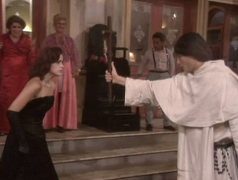 The Way We Dress Hilda Furacão Parte 2