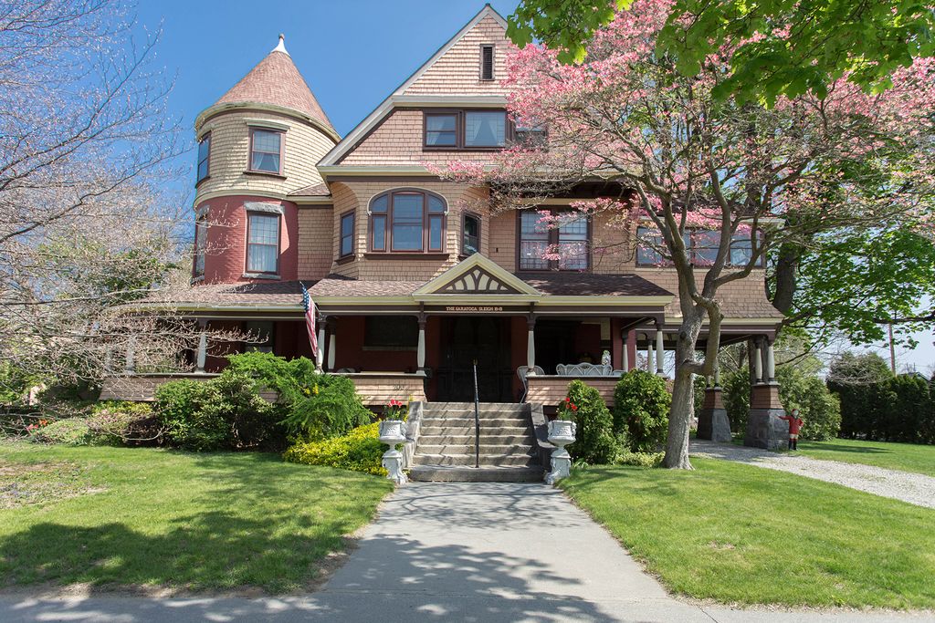 Sweet House Dreams: 1888 Queen Anne Victorian Bed and Breakfast in ...