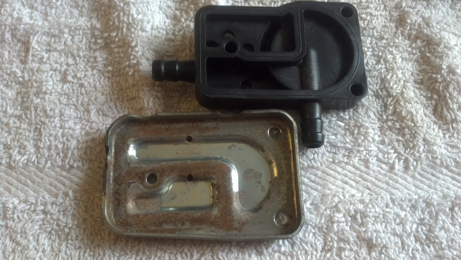 It's my Opinion, yours may vary! Step by step how to assemble a fuel pump on a B&S 18HP (422707