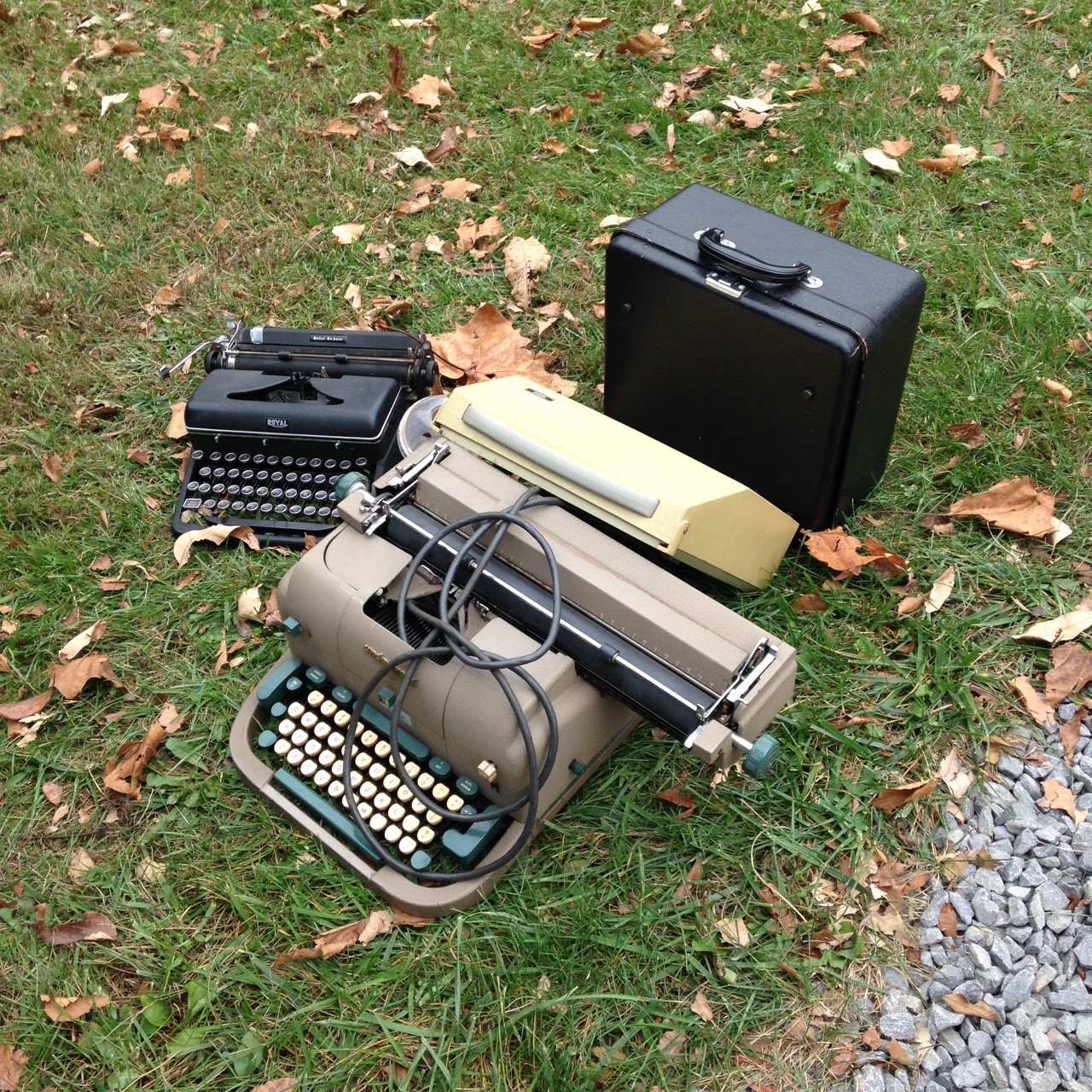 The great West Virginia typewriter meeting of 2015/ /THE TYPEWRITER ...