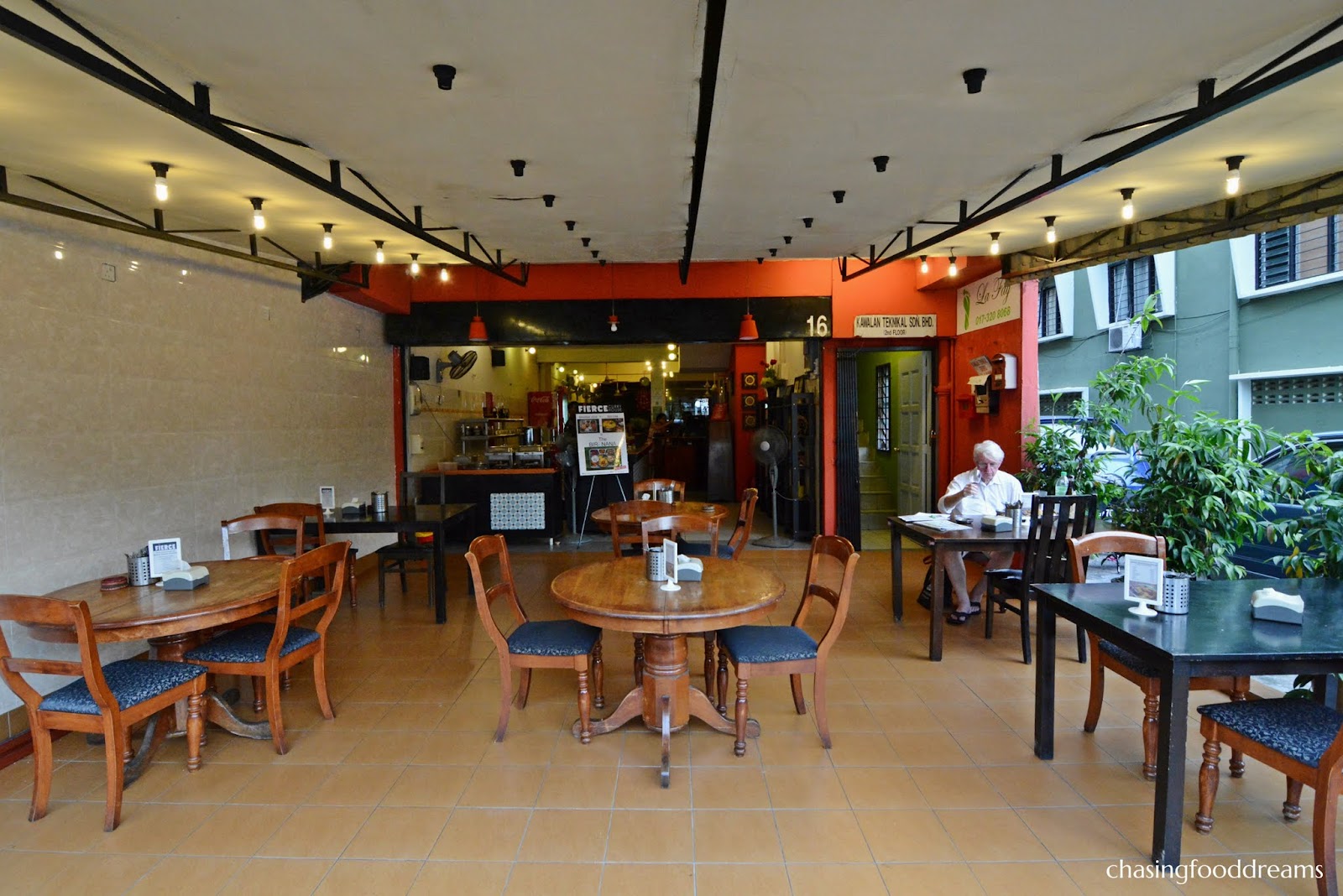 CHASING FOOD DREAMS Fierce Curry House Goes BirNana!