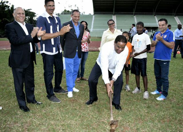 Ministerio de Deportes inicia reparación del complejo de La Romana