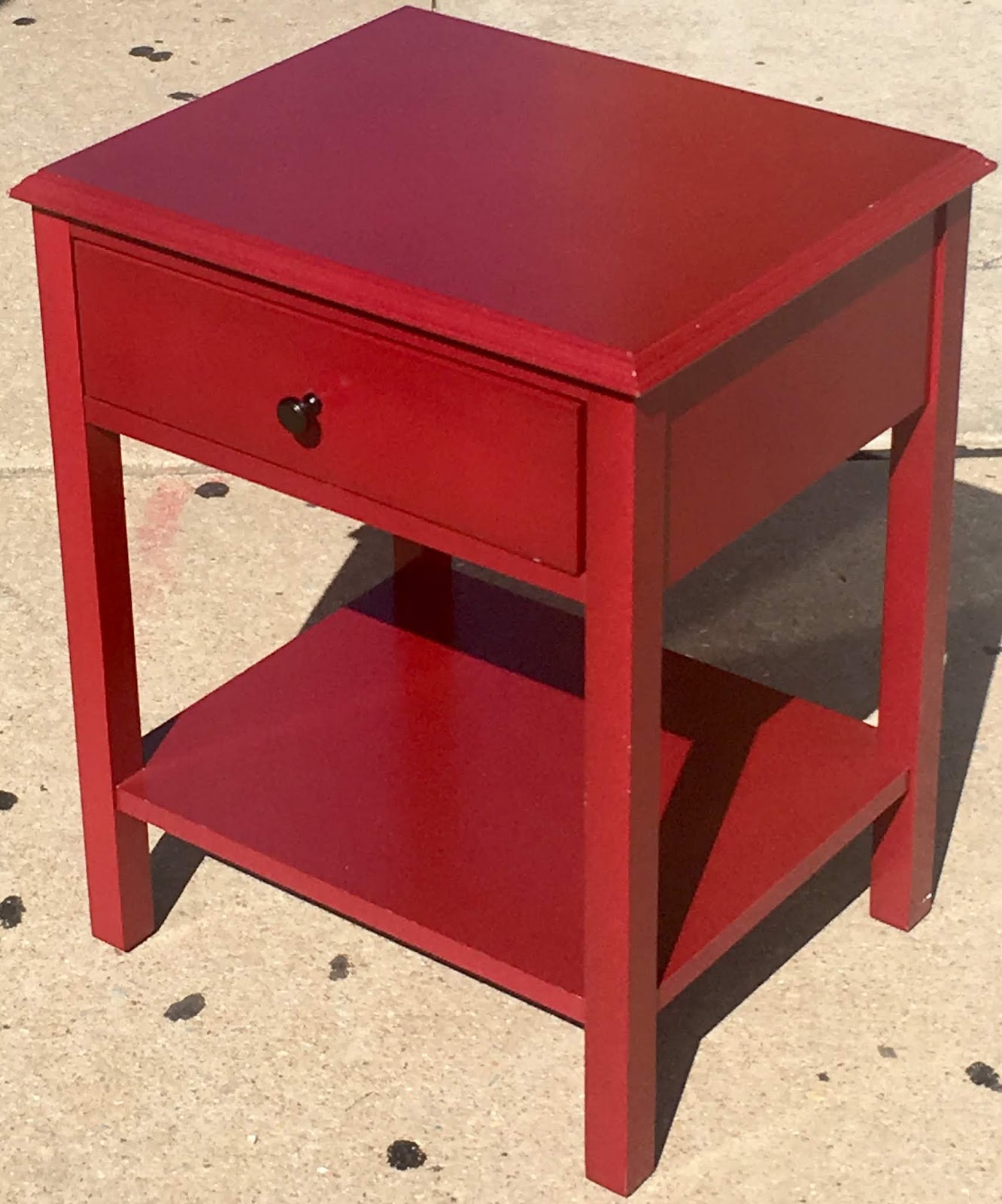 Uhuru Furniture & Collectibles 466425 Red 1 Drawer Nightstand with