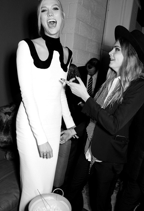 Vaguely Vogue Cara Delevingne In Black And White