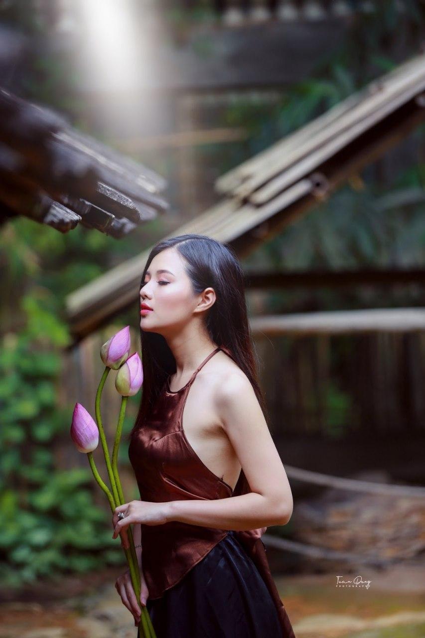Gallery - Vietnamese model Le Song Ngan - Beauty and the lotus - P9