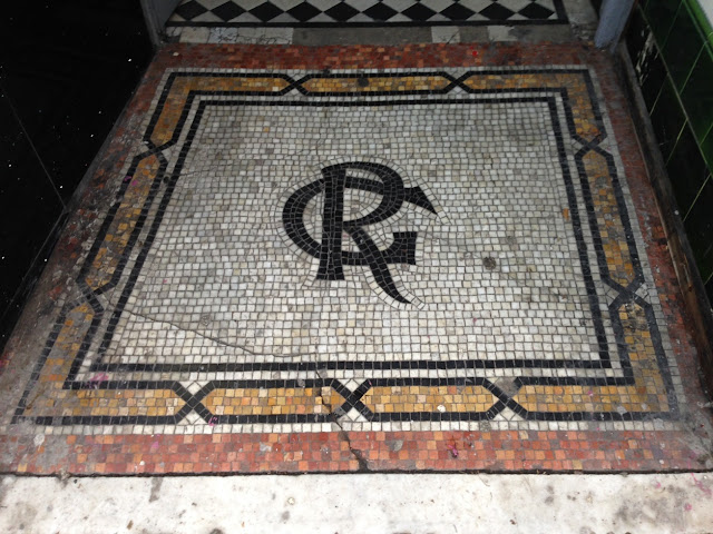 Doorway mosaic, Islington, London