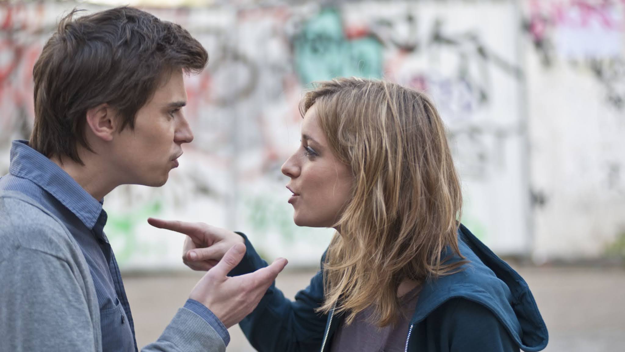 9 Clear Signs That Prove Your Partner Has Lost Respect For You