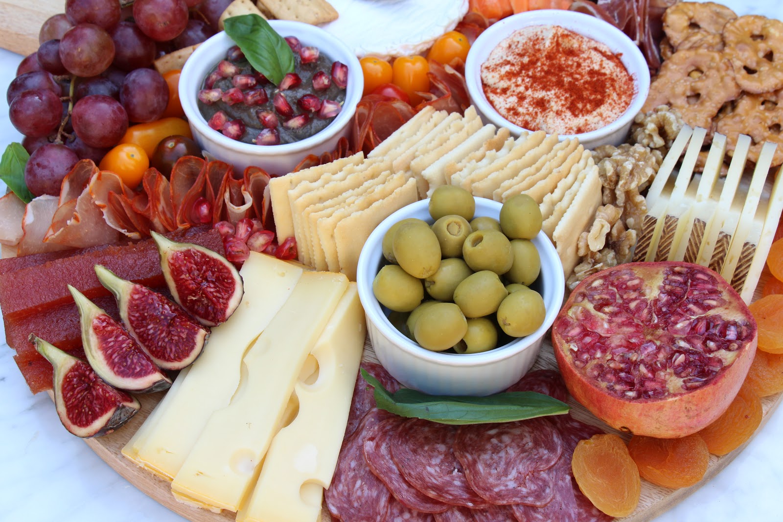 Mardefiesta: Como preparar una tabla de quesos y embutidos perfecta
