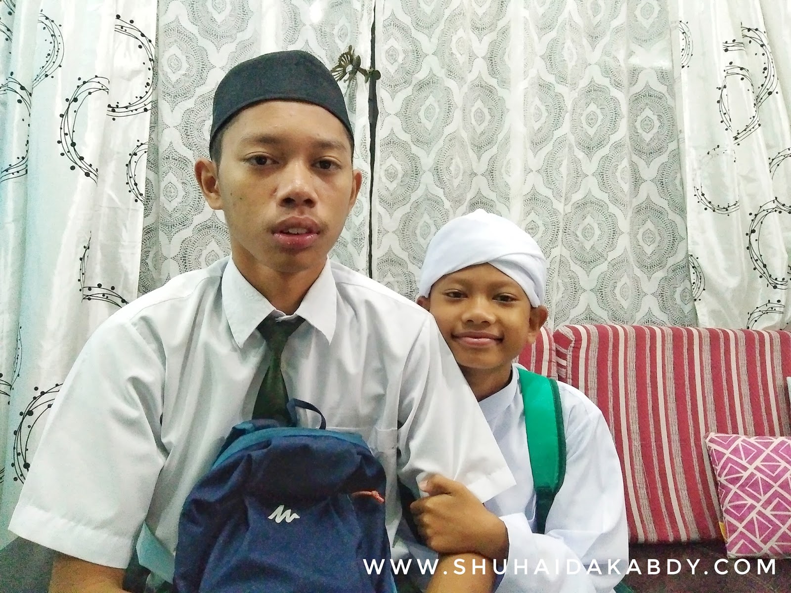 Selamat Bersekolah Anak-Anak Ibu Selamat Bersekolah Anak-Anak Ibu