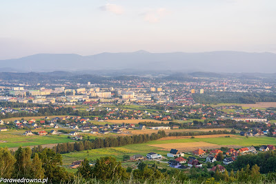 Kotlina Jeleniogórska i pasmo Karkonoszy obserwowane z Szybowiska (541 m n.p.m.)