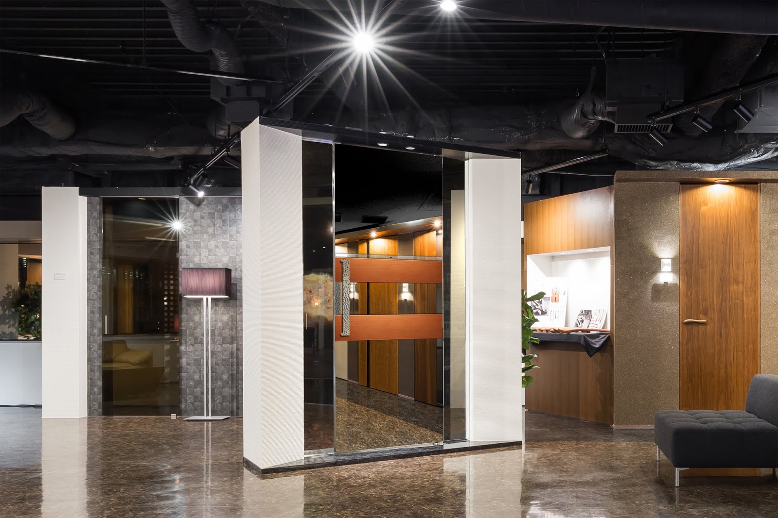 ソ連が開発したレーザーピストルを発見する