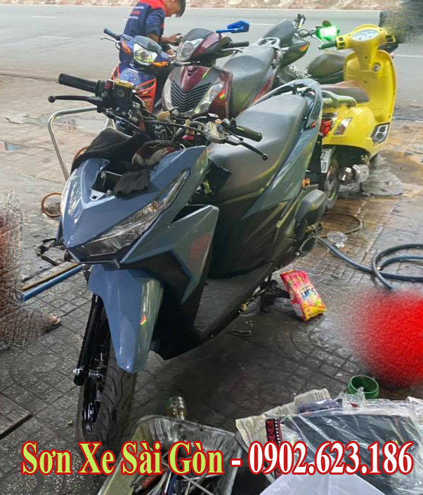 Xe Honda Vario sơn màu xám xi măng cực đẹp - Sơn Xe Sài Gòn