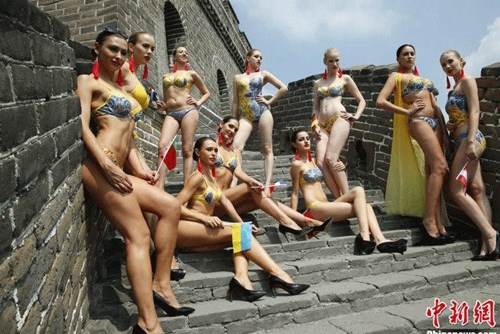 5 màn thi bikini bị "ném đá" tơi tả ở Trung Quốc - 11