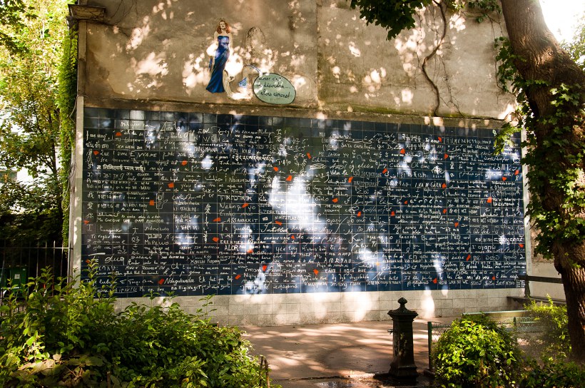 Париж стена любви Париж стена любви