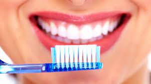 Cara Menyikat Gigi yang Benar
