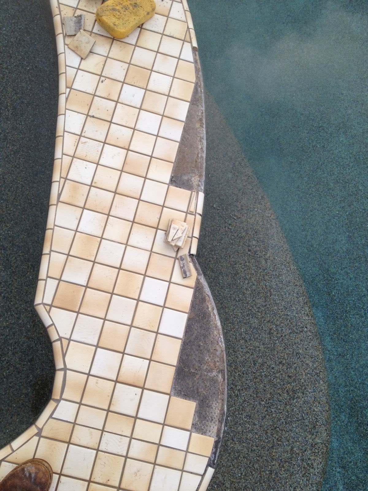 Gilbert Pool Tile Cleaning & Repair (480)5997948