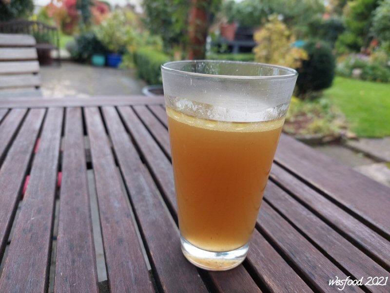 WesFood Herr Westerhausen kocht Consommé Royale