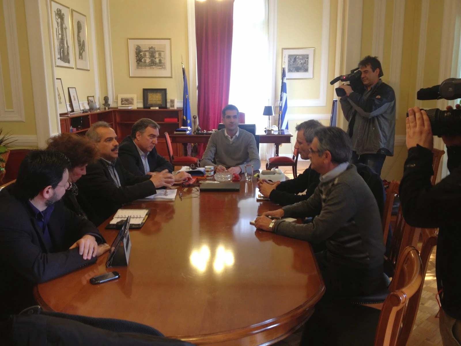 Ο Κώστας Μπακογιάννης συναντήθηκε με βουλευτές του ΣΥΡΙΖΑ