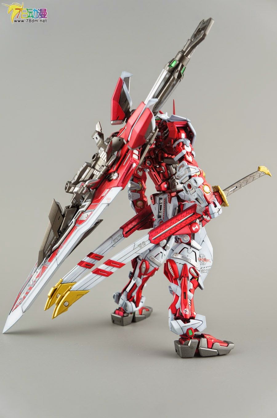 Gundam Family: MG 1/100 MBF-P02KAI Gundam Astray Red Frame Kai Painted ...