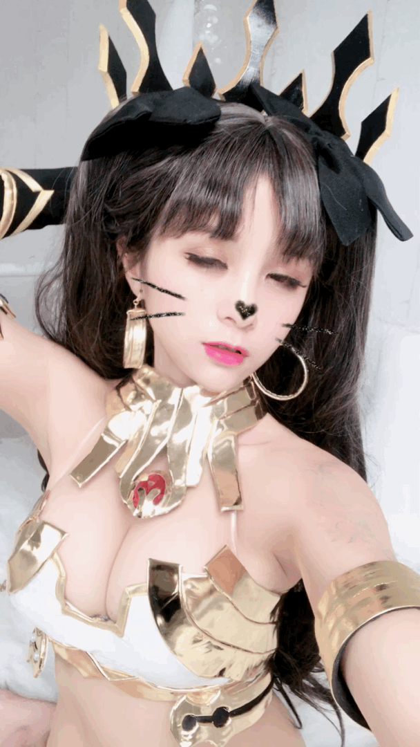 Extremely cute and sexy moments of Xia Mei Jiang (夏 美 酱) (39 gifs) photo 2-0