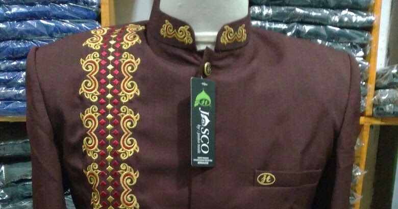 baju pengantin pria simple bertema neutral