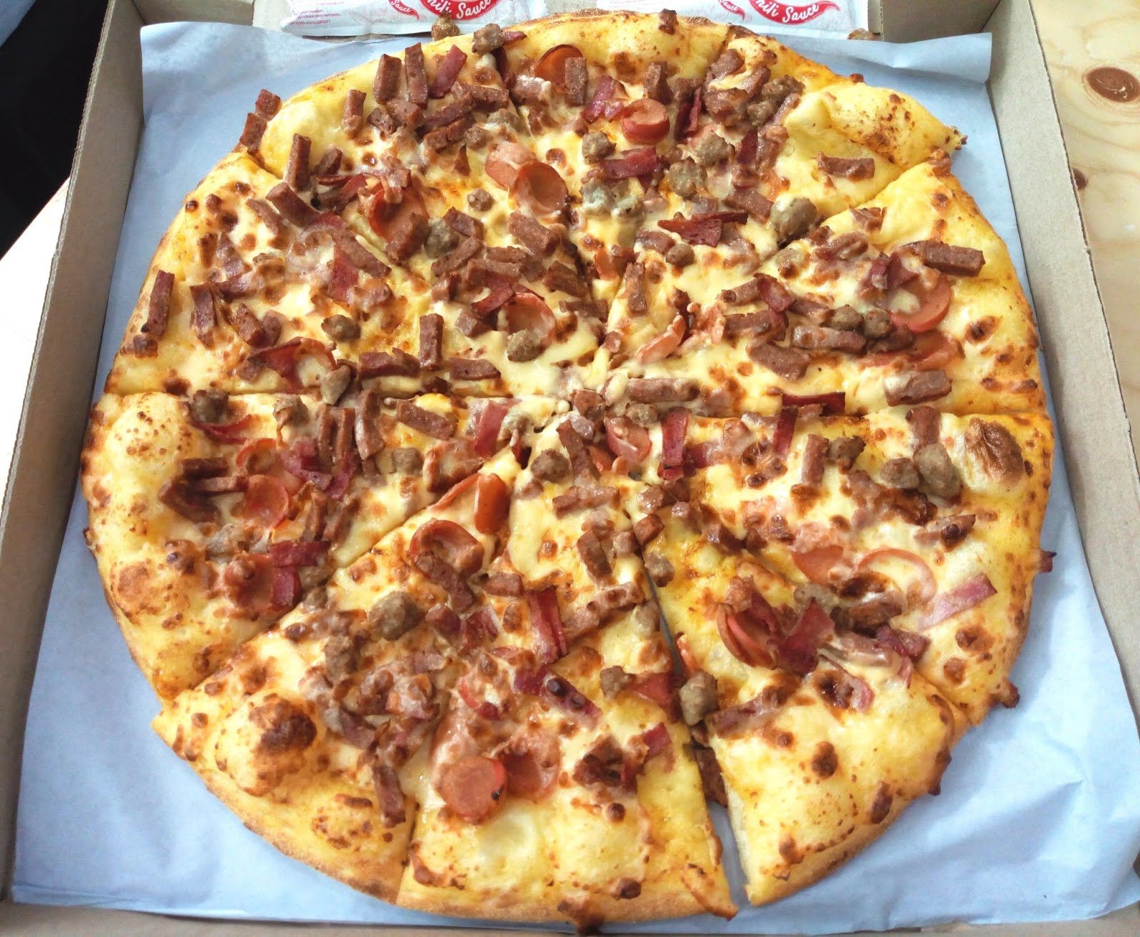 Hesma's Journey of Taste Meat Lovers Cheesy Mayo Jumbo Pizza