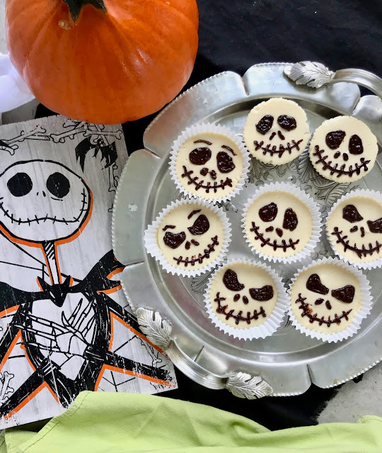 Individual Jack Skellington cheesecakes are not only delicious, but they are also a super fun Halloween dessert or party treat! These creamy little cheesecakes with a chocolate graham cracker crust are sure to please.