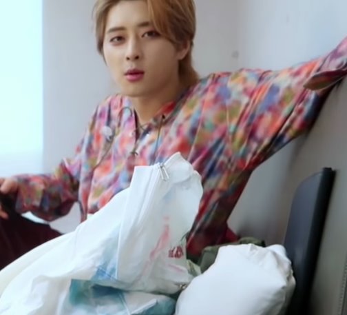 침투력 높은 멤버의 돌진을 막을 수 없는 동생멤ㅋㅋㅋㅋㅋ | 인스티즈