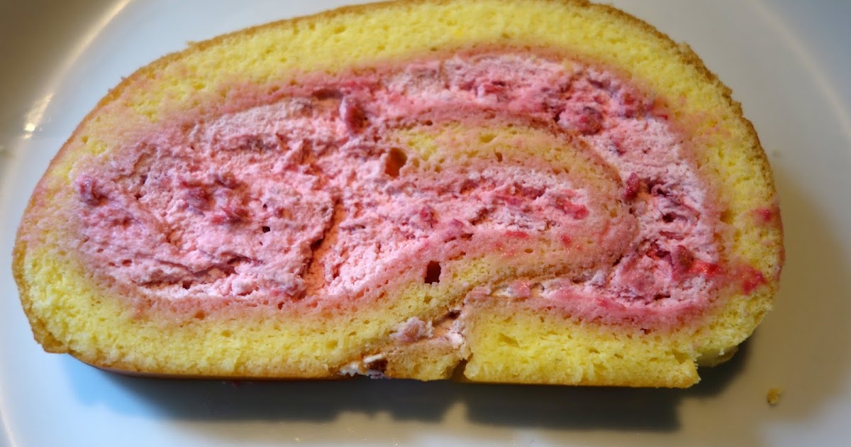 In de Kök: Biskuitrolle mit Himbeersahnefüllung