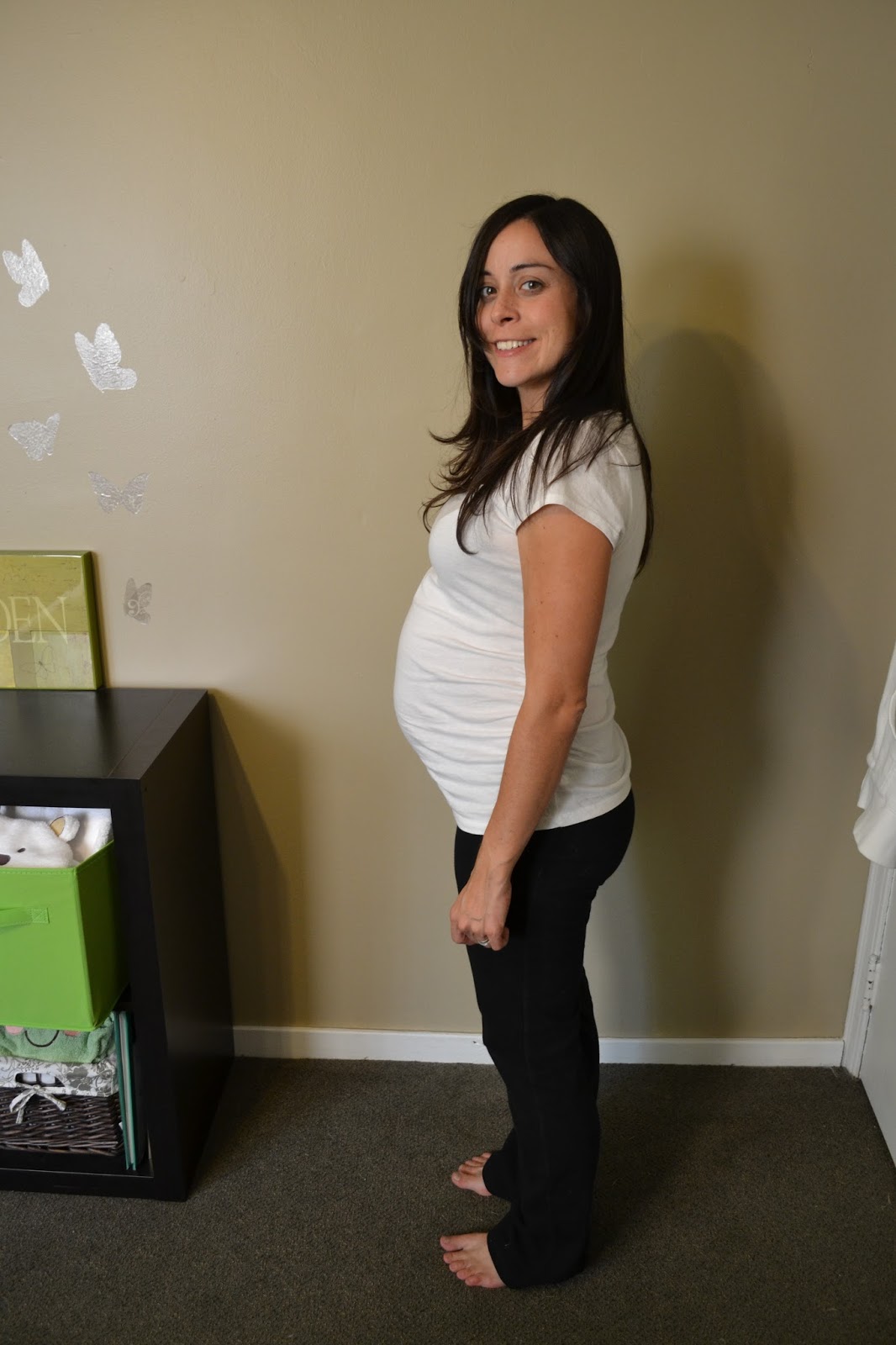 Fawn in BC Pregnancy Bump at 27 Weeks