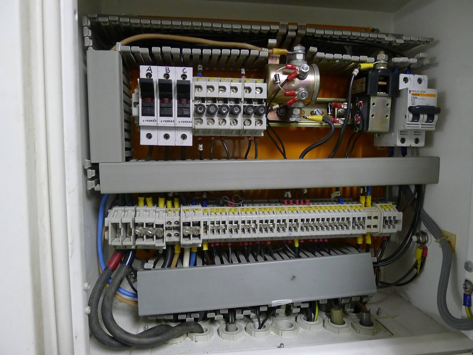 Benefits of DIN Rail Systems and the Different Types of DIN Rails